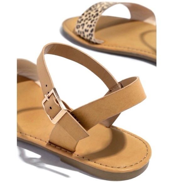 Cheetah Print Strappy Flat Sandals - Picture 4 of 9